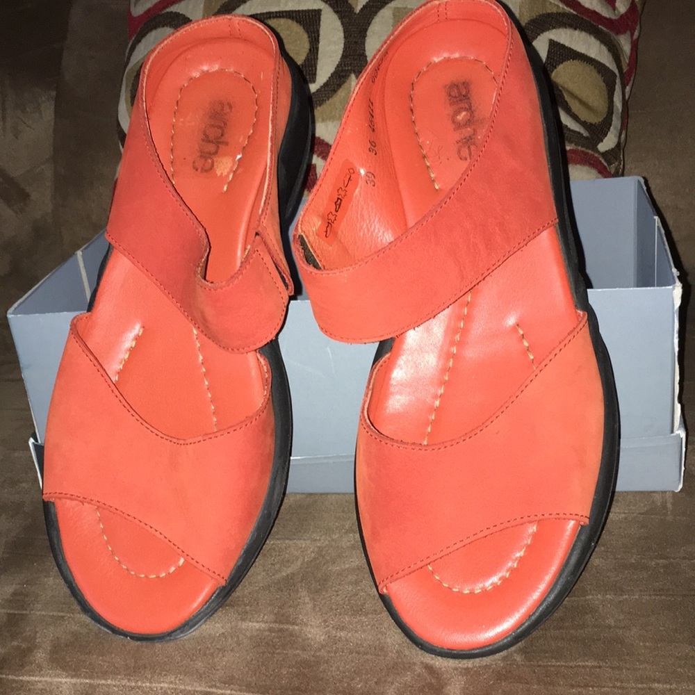 O.B.O.Shoes - Picture 4 of 8